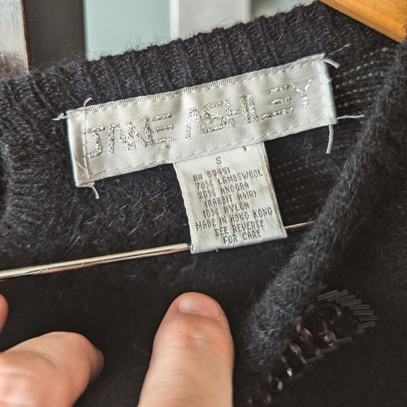 📼Vintage 80s Jane Ashley Black Lamb Wool & Angora Sequined Sweater - Small - Picture 3 of 14